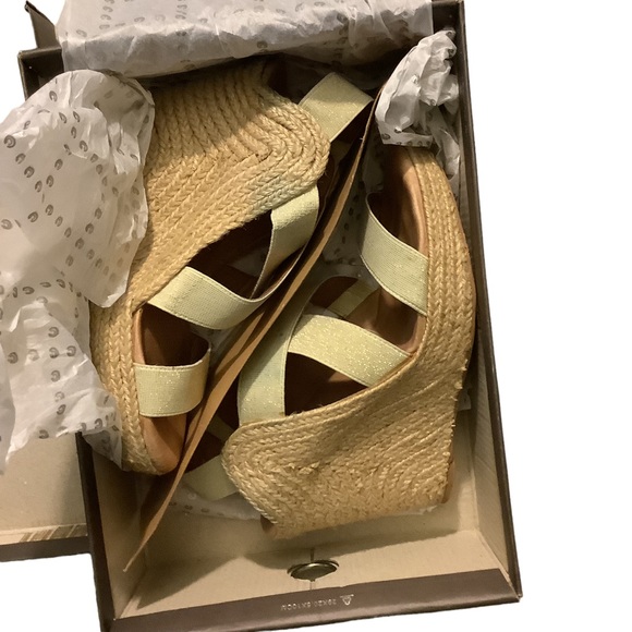 CORSO COMO Beige GOLD Wedge DECOY Heel -Size 6.5 - Picture 5 of 16